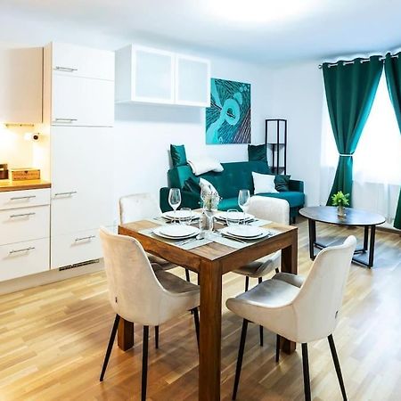 וינה City Apartment Top Location, Quiet And Cozy Ideal To Relax Or Work מראה חיצוני תמונה
